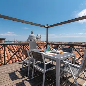 Apartment Poli Grappa, Venice