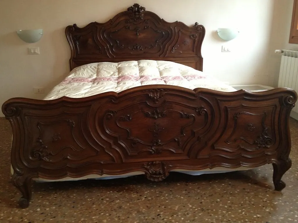 Venice Romantic Home
